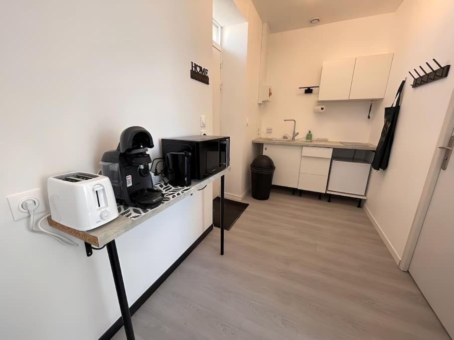 Studio B2 20M2 Cosy 5Min A Pied Des Gares Roanne Ngoại thất bức ảnh